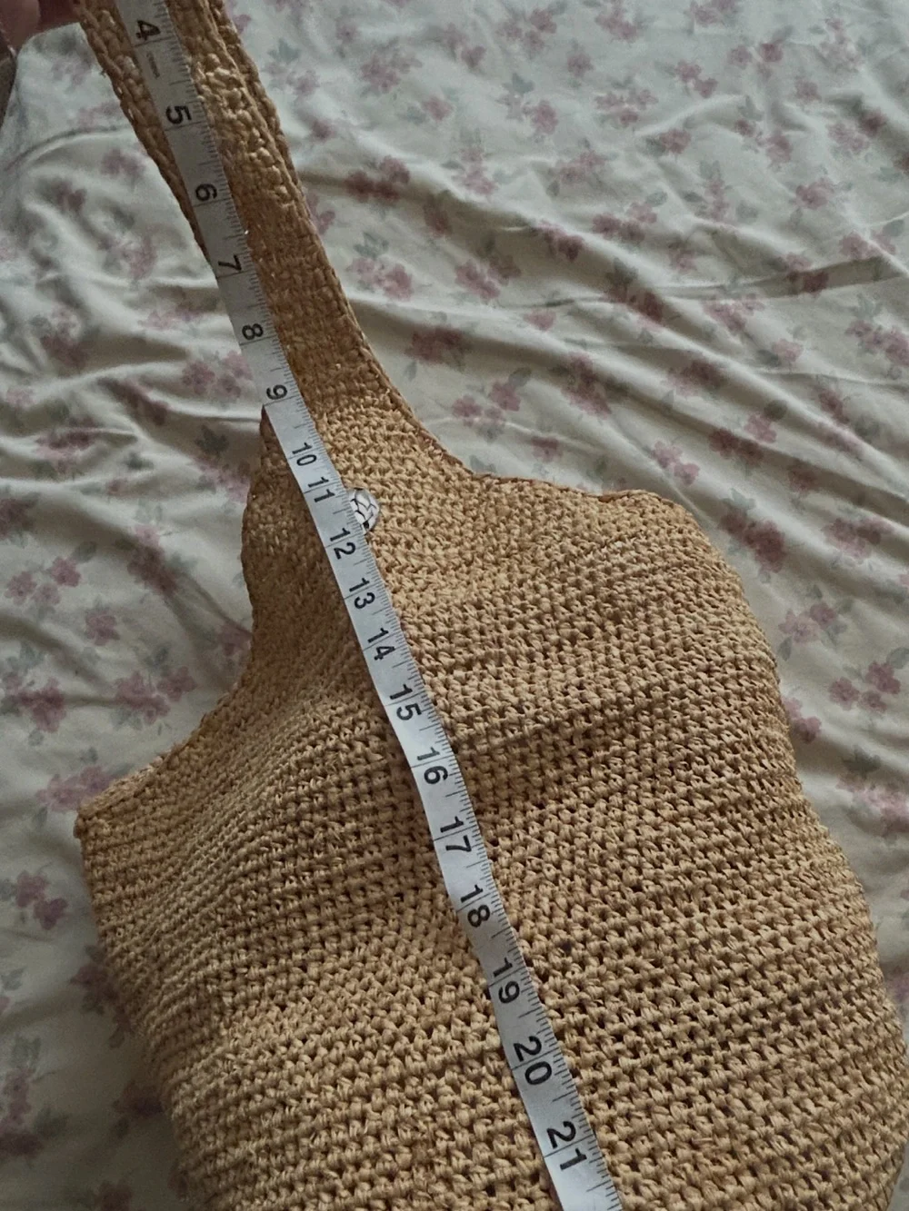Tan Straw Shoulder Bag – Lightweight Everyday Tote